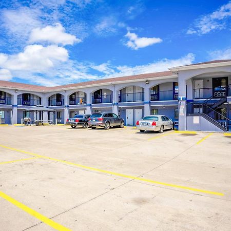 High Five Inn By Oyo Killeen Exterior photo